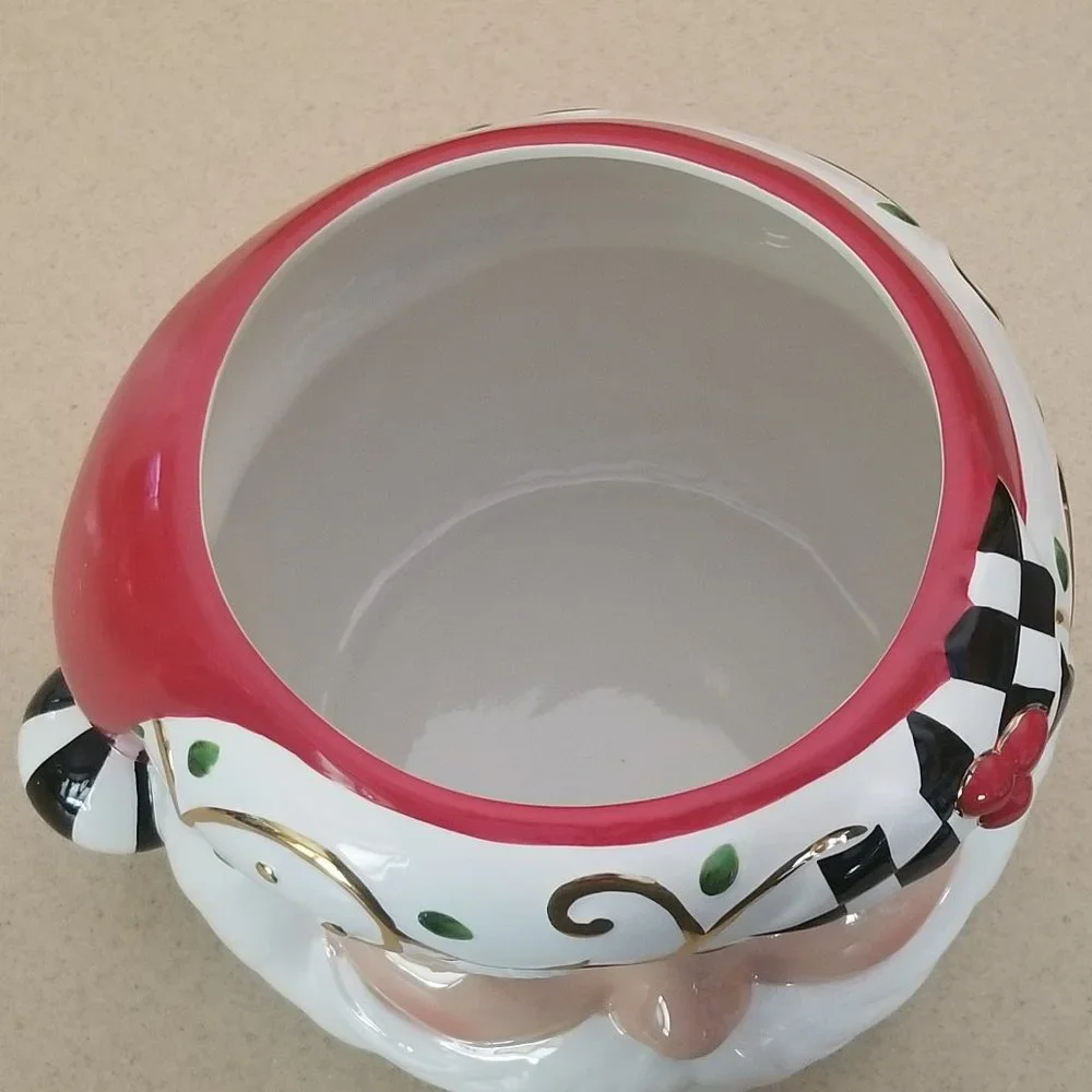 RARE MACKENZIE CHILDS SANTA COURTLY CHECK CHRISTMAS HOLIDAY PLANTER POT DECOR